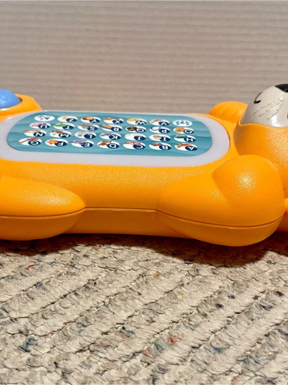 Fisher-Price Linkimals A-Z Otter Interactive Educational Toy with Music-tested